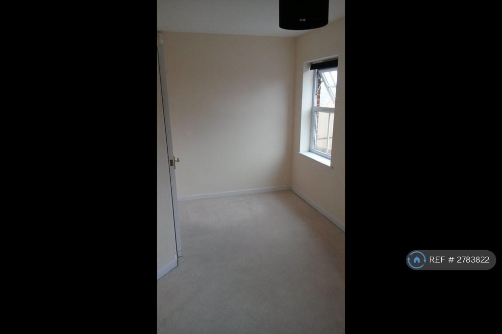 2nd Bedroom