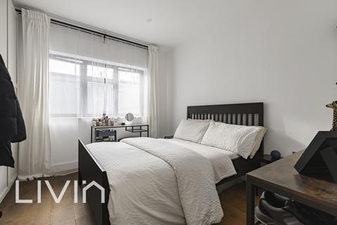 undefined, Kickers House, South Croydon CR2