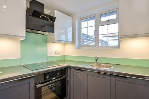 2 bedroom flat to rent, The Triangle, Kingston, Kingston upon Thames, KT1