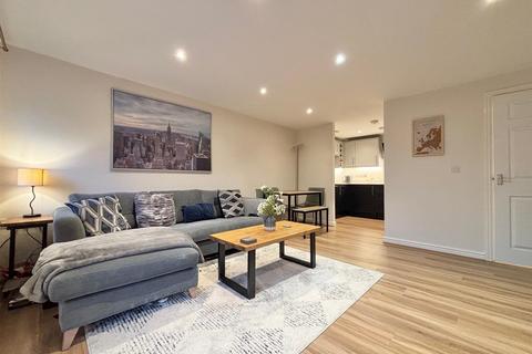 2 bedroom apartment for sale, Morewood Close, Sevenoaks