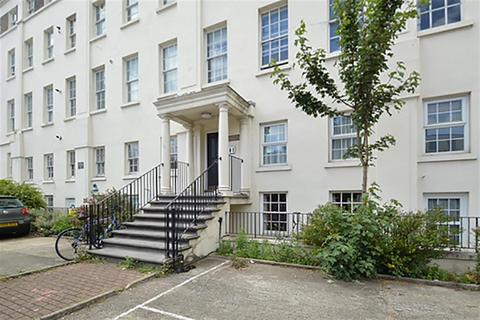 Clapham Road, London, SW9