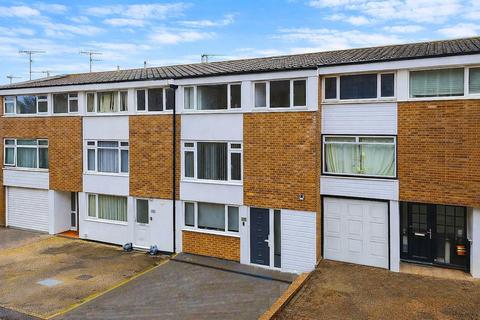4 bedroom townhouse for sale, Mariner Way, Hemel Hempstead HP2