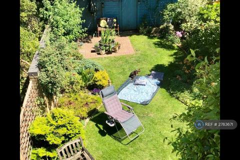 2 bedroom maisonette to rent, South Lambeth Road, London, SW8