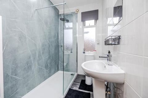 2 bedroom flat for sale, 48 Benton Road, High Heaton, Newcastle upon Tyne