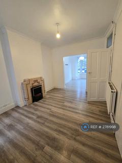 3 bedroom end of terrace house to rent, All Saints Road, Northfleet, Gravesend, DA11