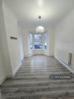 3 bedroom end of terrace house to rent, All Saints Road, Northfleet, Gravesend, DA11