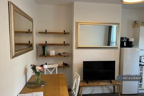undefined, Mandrake Road, London, SW17