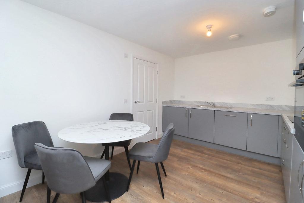 Apartment in Midlothian - View 2