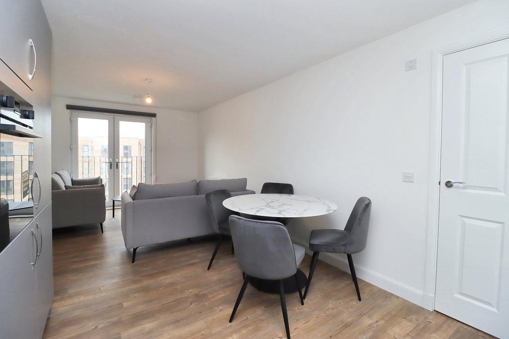 Apartment in Midlothian - View 3