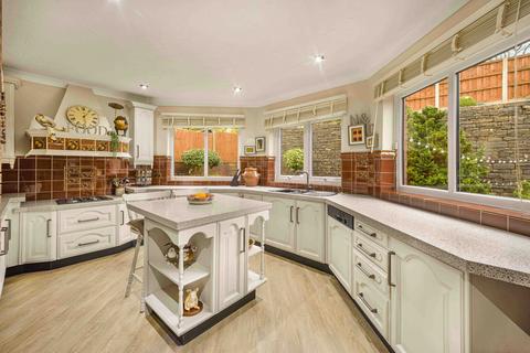 4 bedroom detached house for sale, Millbrook Close, Shaw, Oldham