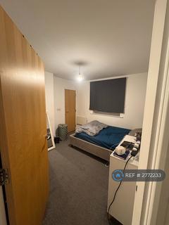 1 bedroom in a flat share to rent, Denmark Road, Manchester, M15
