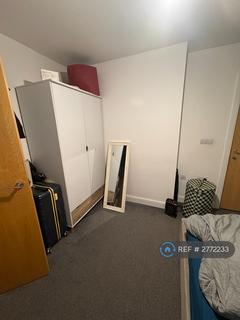 1 bedroom in a flat share to rent, Denmark Road, Manchester, M15