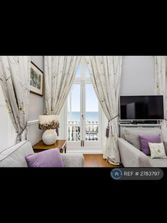 2 bedroom flat to rent, Neville House, Brighton, BN2