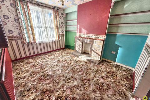 3 bedroom end of terrace house for sale, King Street, Cardiff CF15