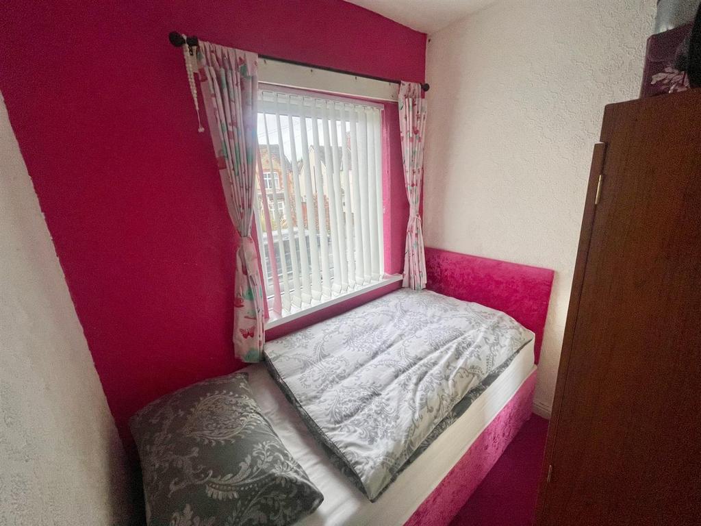 Bedroom 3.jpg