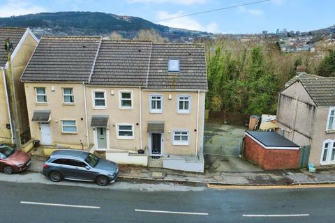 Trewyddfa Road, Plasmarl, Swansea, West Glamorgan, SA6