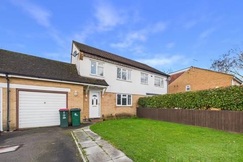 undefined, Matthey Place, Crawley RH10