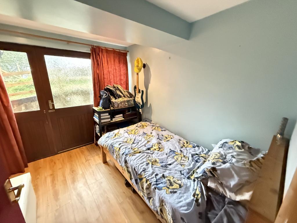 Downstairs Bedroom 1