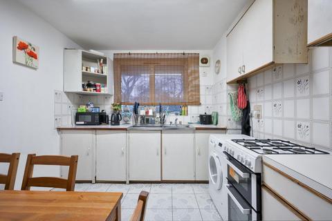 3 bedroom flat for sale, Plender Street, Camden Town, NW1