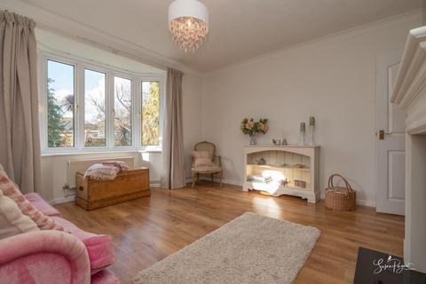 3 bedroom detached bungalow for sale, Gully Road, Seaview