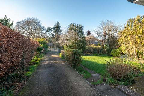3 bedroom detached bungalow for sale, Gully Road, Seaview