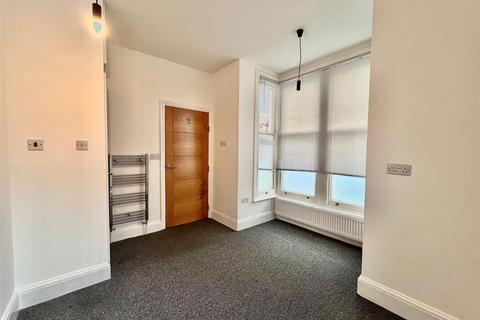 1 bedroom apartment to rent, Electric Avenue, Westcliff-on-Sea
