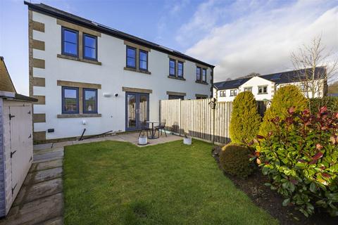 3 bedroom semi-detached house for sale, 6 Dalesview Close, Clapham.
