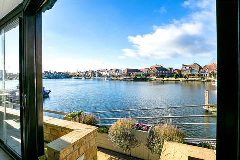 undefined, North Quay, Abingdon Marina, Oxfordshire OX14