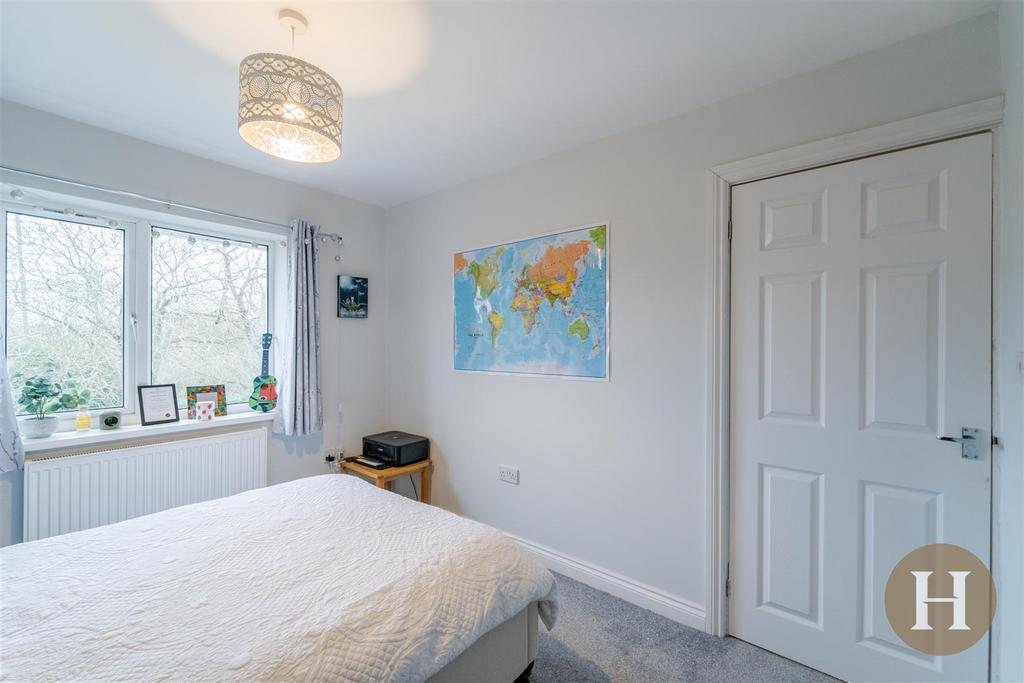 Hadleigh Estate Agents-23.jpg