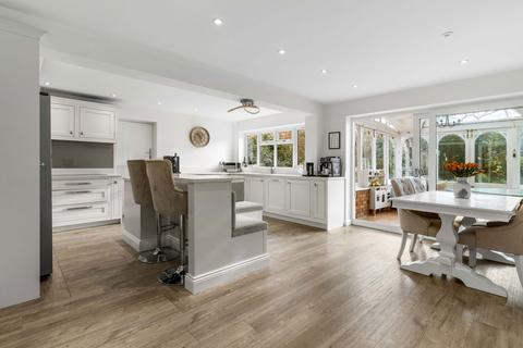 4 bedroom detached house for sale, Juniper Close, Billericay CM11