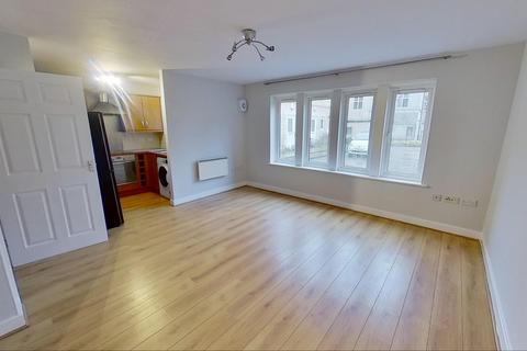 2 bedroom flat to rent, St Gabriels Court, Horsforth, Leeds, West Yorkshire
