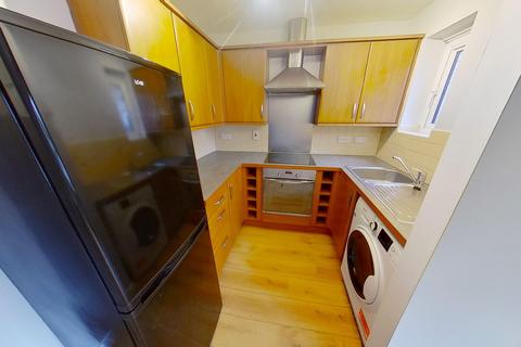 2 bedroom flat to rent, St Gabriels Court, Horsforth, Leeds, West Yorkshire