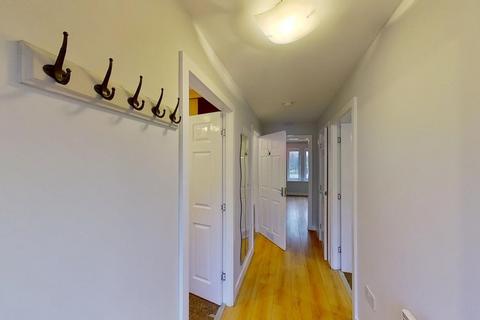 2 bedroom flat to rent, St Gabriels Court, Horsforth, Leeds, West Yorkshire