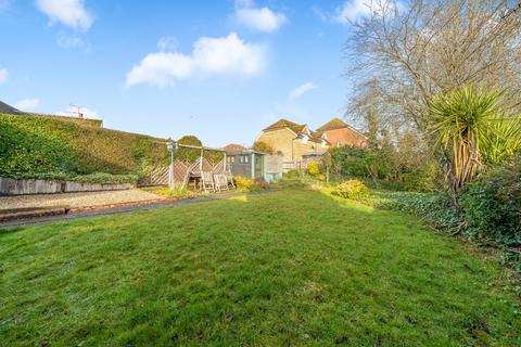 undefined, Douglas Close, Guildford GU4