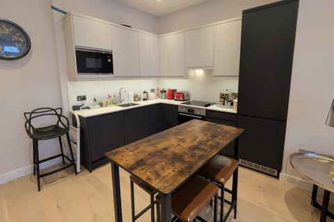 undefined, Albert Drive, Woking GU21