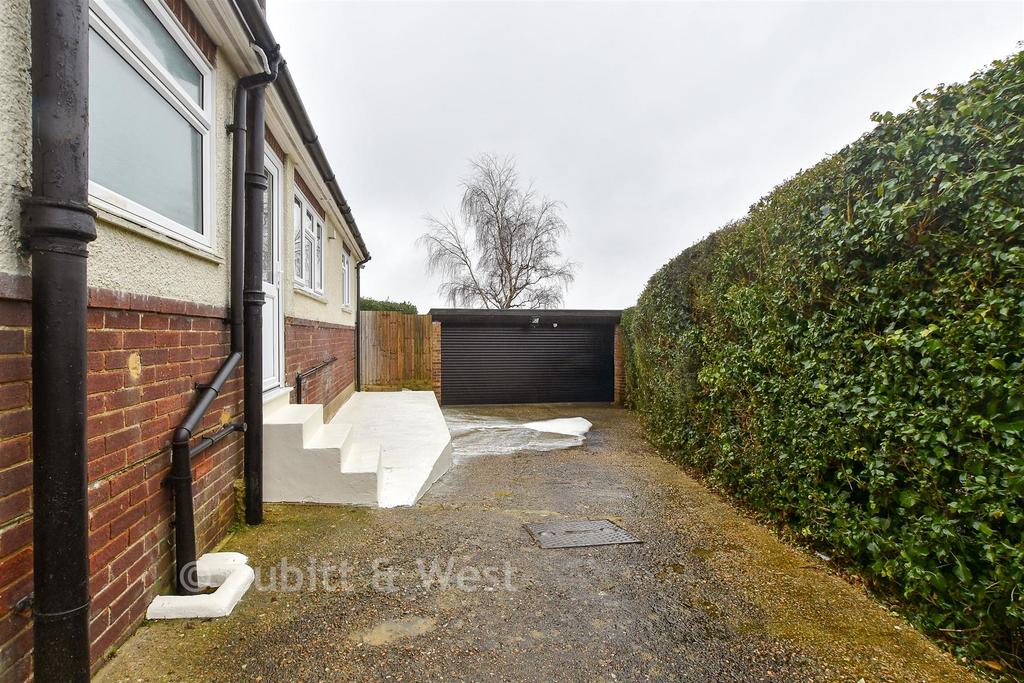 Driveway/Parking