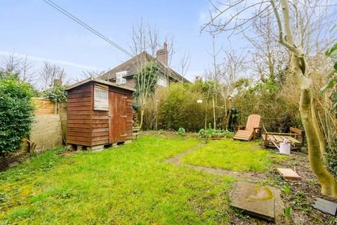 undefined, Neale Close, N2