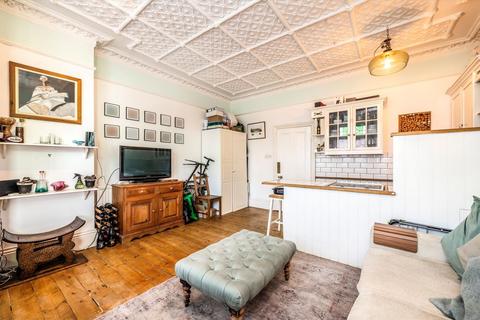undefined, Wellington Road, Hampton TW12