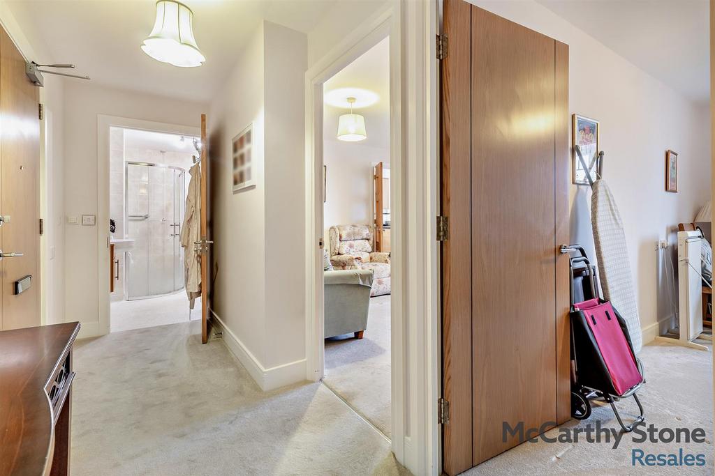 8673041-interior03-800.jpg