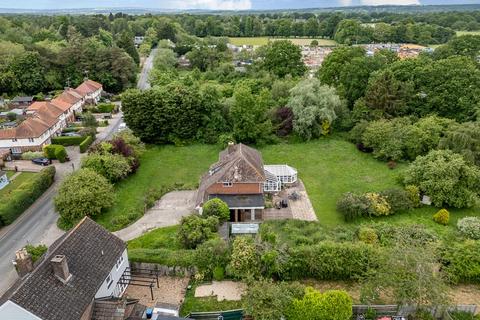 4 bedroom detached house for sale, Redehall Road, SMALLFIELD, Horley, Surrey, RH6