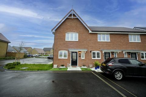2 bedroom end of terrace house for sale, Fieldfare Way, Maldon CM9
