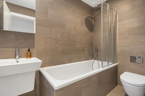 2 bedroom flat for sale, Garratt Lane, Earlsfield, London, SW18