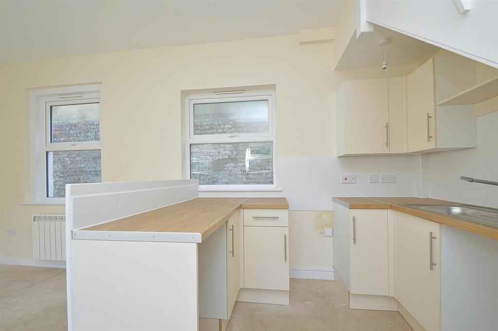Kitchen(1 PM).jpg