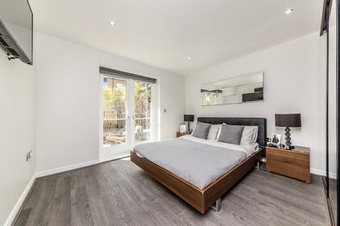 1 bedroom flat to rent, Garratt Lane, London SW18