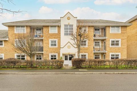 International Way, Sunbury-On-Thames TW16