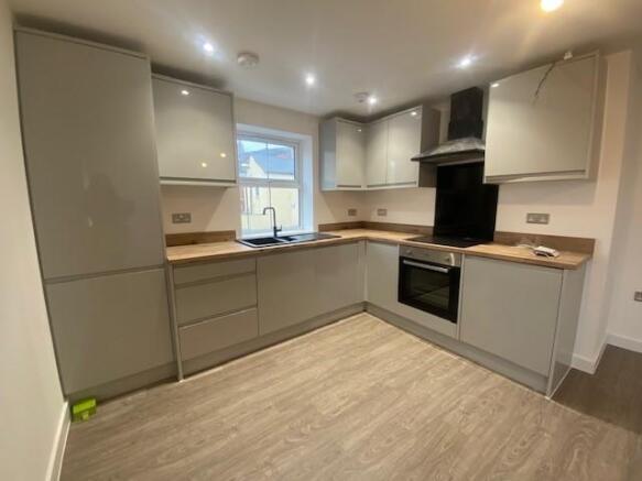 Kitchen 1.jpeg