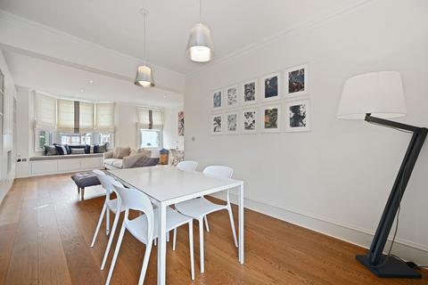 4 bedroom maisonette to rent, Tournay Road, London, SW6