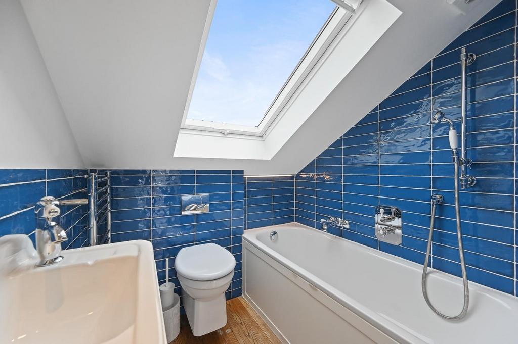 RCFBL- UM tournay road- bathroom 3 (1).jpg