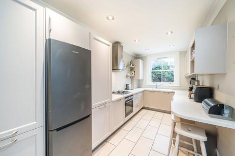 3 bedroom house for sale, Tennyson Street, London SW8