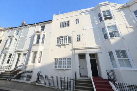 2 bedroom apartment to rent, Lansdowne Street, Hove